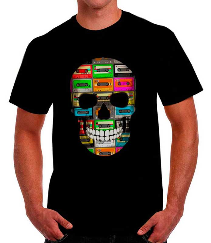 Playera calavera de cassettes