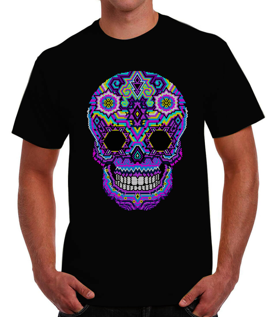 Playera de calavera de huichol morada